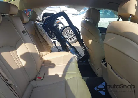 2015 Hyundai Genesis 3.8 z USA, uszkodzony, nr VIN KMHGN4JEXFU055957